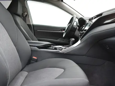 Toyota Camry 2021 года за 10 699 990 тг. в Атырау – фото 14