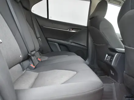 Toyota Camry 2021 года за 10 699 990 тг. в Атырау – фото 15
