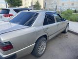 Mercedes-Benz E 260 1986 годаүшін850 000 тг. в Астана – фото 4