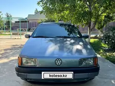 Volkswagen Passat, 1989