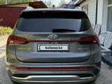 Hyundai Santa Fe 2021 года за 13 500 000 тг. в Петропавловск – фото 4