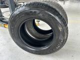 Шины Bridgestone DUELER H/T 265/65 R17 за 200 000 тг. в Атырау