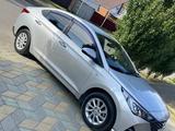 Hyundai Accent 2021 года за 7 800 000 тг. в Костанай