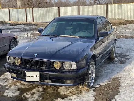 BMW 525 1994 года за 1 800 000 тг. в Актобе