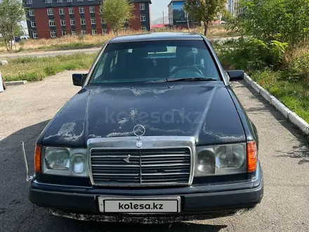 Mercedes-Benz E 230 1992 года за 1 600 000 тг. в Алматы – фото 4