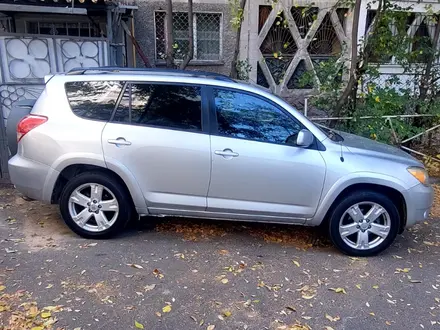 Toyota RAV4 2006 года за 5 800 000 тг. в Алматы – фото 2