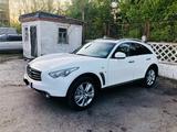 Infiniti QX70 2014 года за 13 500 000 тг. в Усть-Каменогорск – фото 2