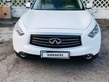 Infiniti QX70 2014 года за 13 500 000 тг. в Усть-Каменогорск