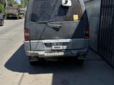 Mitsubishi Delica 1993 годаfor800 000 тг. в Алматы – фото 2