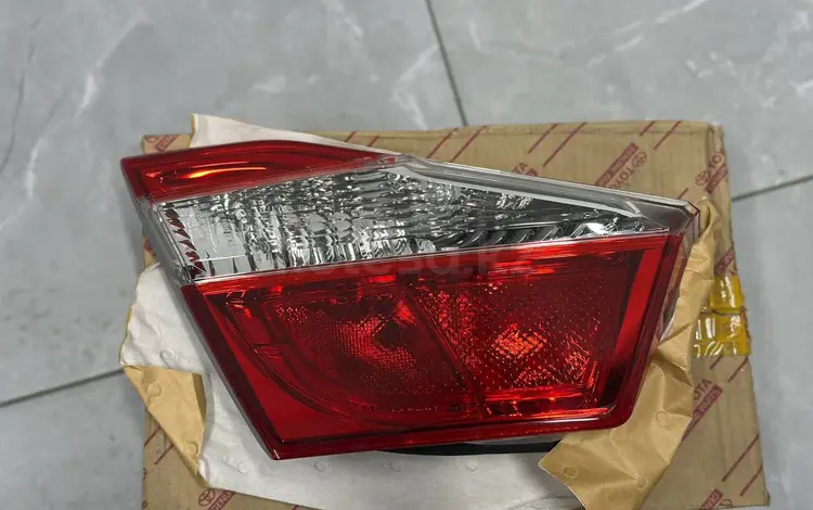 Camry 50 Фонарь задний в багаж за 25 000 тг. в Алматы