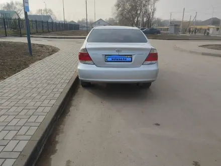 Toyota Camry 2005 года за 6 000 000 тг. в Алматы – фото 2