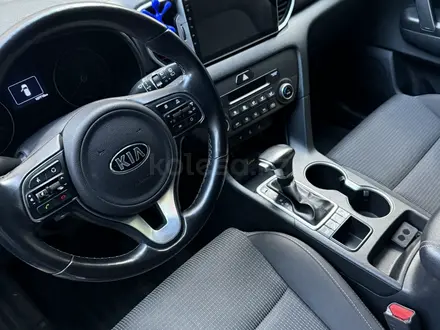 Kia Sportage 2018 года за 10 200 000 тг. в Усть-Каменогорск – фото 7