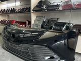 Бампер перед оригинал + решетки Камри 70 за 120 000 тг. в Кокшетау – фото 3