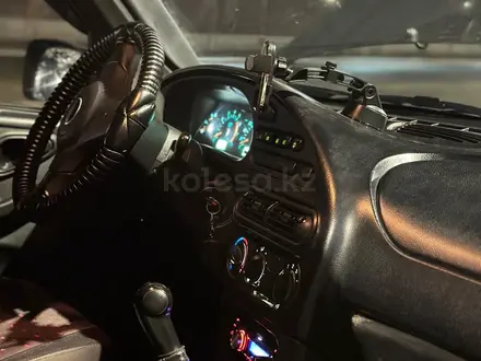 Chevrolet Niva 2016 года за 2 900 000 тг. в Атырау – фото 5