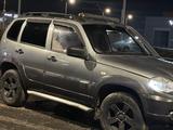 Chevrolet Niva 2016 года за 2 900 000 тг. в Атырау – фото 2