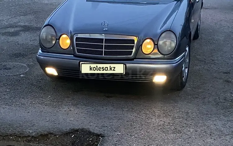 Mercedes-Benz E 280 1996 годаүшін2 650 000 тг. в Тараз