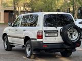Toyota Land Cruiser 2005 годаүшін20 000 000 тг. в Алматы – фото 2