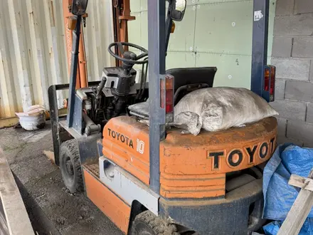 Toyota  7F 2002 года за 2 900 000 тг. в Алматы – фото 2