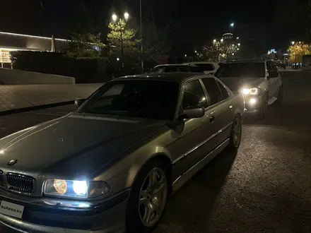 BMW 740 1998 года за 4 500 000 тг. в Астана – фото 3