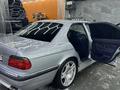 BMW 740 1998 года за 4 500 000 тг. в Астана