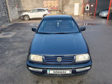 Volkswagen Vento 1992 года за 1 180 000 тг. в Шымкент – фото 4