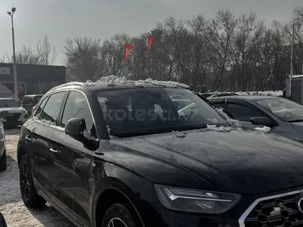 Audi Q5 2022 года за 22 000 000 тг. в Алматы – фото 2