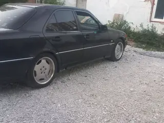 Mercedes-Benz C 280