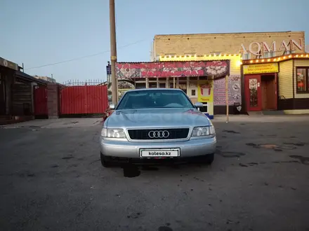 Audi A8 1997 года за 3 500 000 тг. в Астана – фото 5