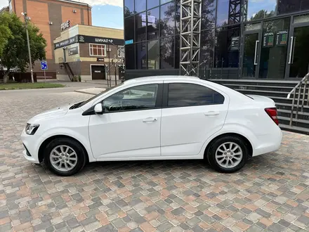 Chevrolet Aveo 2018 года за 5 800 000 тг. в Караганда – фото 3