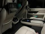 Lincoln Navigator 2019 года за 31 000 000 тг. в Алматы – фото 3