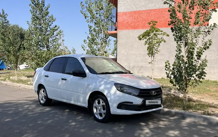 ВАЗ (Lada) Granta 2190 2018 годаүшін3 200 000 тг. в Алматы