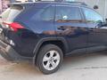 Toyota RAV4 2021 годаүшін13 200 000 тг. в Атырау – фото 3