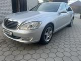 Mercedes-Benz S 320 2007 года за 6 500 000 тг. в Семей – фото 3