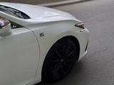 Lexus ES 350 2020 годаүшін21 000 000 тг. в Алматы – фото 4