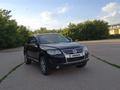 Volkswagen Touareg 2008 годаfor7 500 000 тг. в Алматы – фото 3