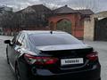 Toyota Camry 2018 года за 10 500 000 тг. в Атырау – фото 8