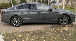 Hyundai Sonata 2021 года за 12 600 000 тг. в Алматы – фото 2