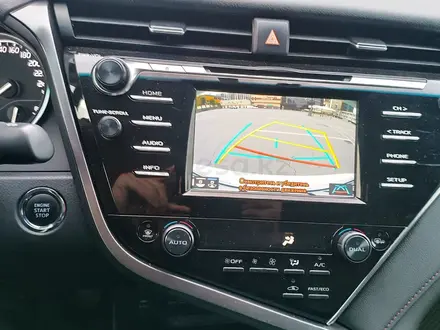 Toyota Camry 2020 года за 13 300 000 тг. в Алматы – фото 24
