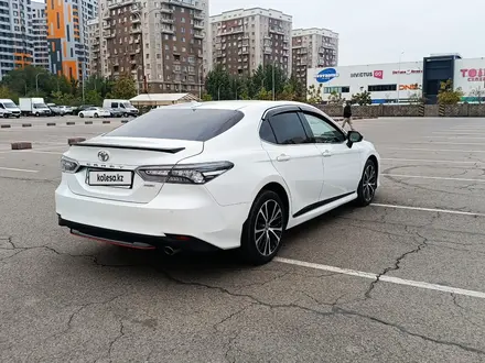 Toyota Camry 2020 года за 13 300 000 тг. в Алматы – фото 8