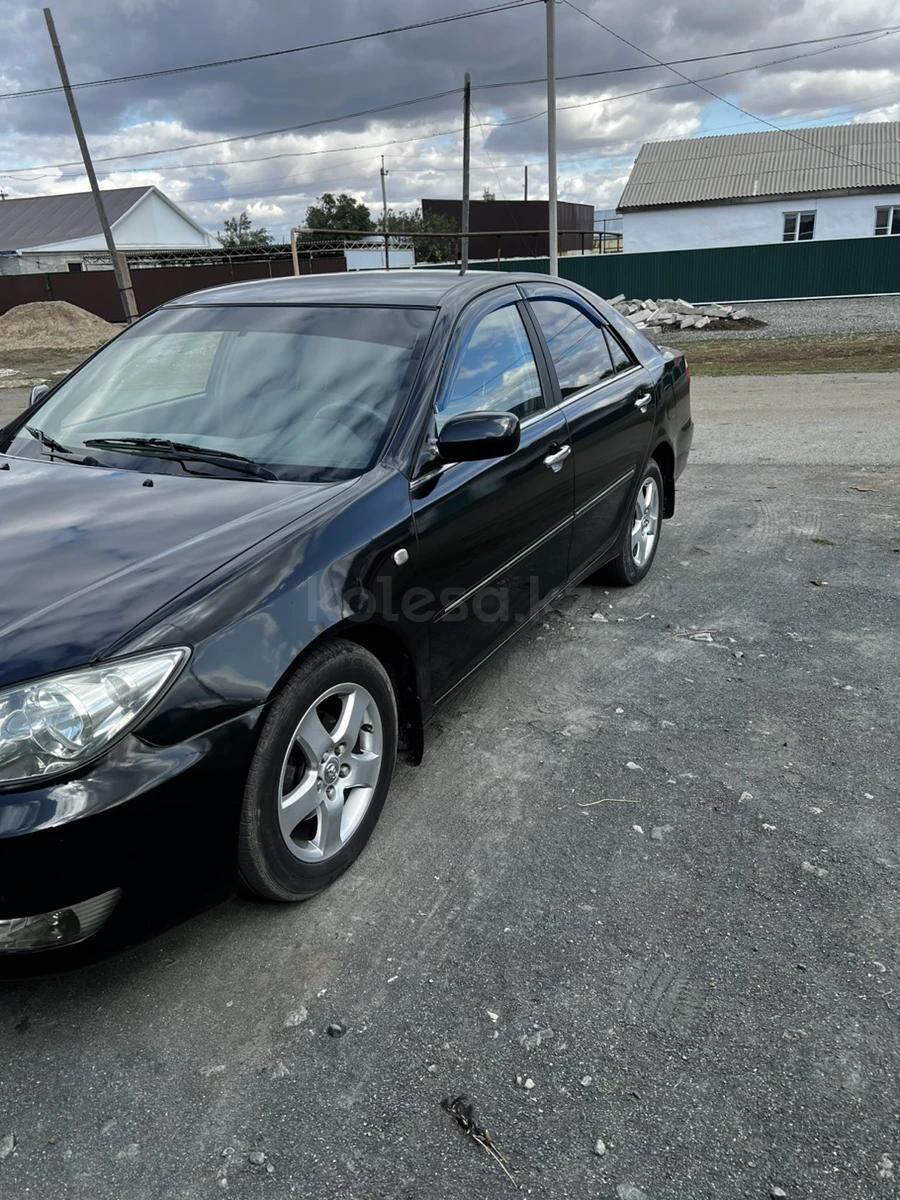 Toyota Camry 2005 г.