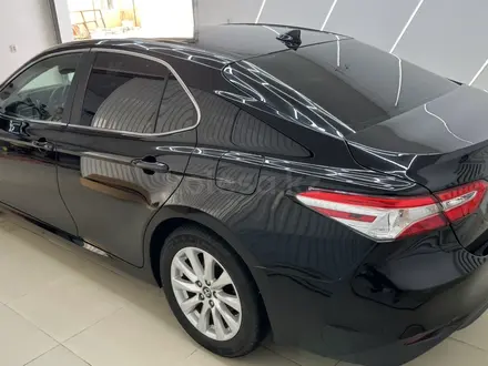 Toyota Camry 2019 года за 10 500 000 тг. в Атырау – фото 5