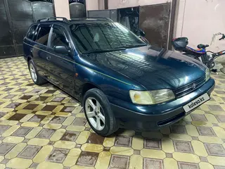 Toyota Carina E