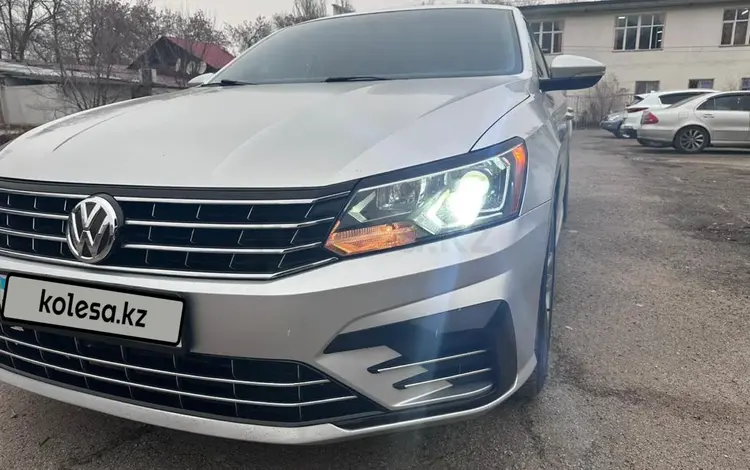 Volkswagen Passat 2016 годаүшін8 000 000 тг. в Алматы