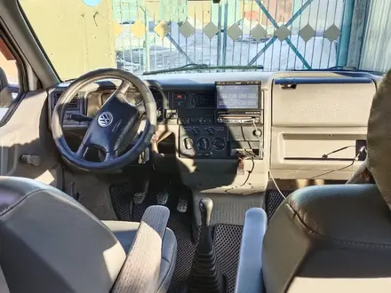 Volkswagen Multivan 1997 года за 5 000 808 тг. в Костанай – фото 17