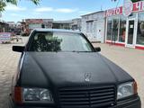 Mercedes-Benz C 180 1995 года за 750 000 тг. в Караганда – фото 2