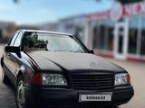 Mercedes-Benz C 180 1995 года за 750 000 тг. в Караганда
