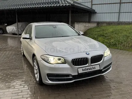 BMW 528 2014 года за 10 400 000 тг. в Алматы