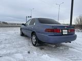 Toyota Camry 2001 годаfor3 800 000 тг. в Усть-Каменогорск – фото 4