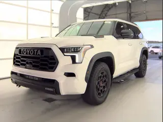 Toyota Sequoia, 2023