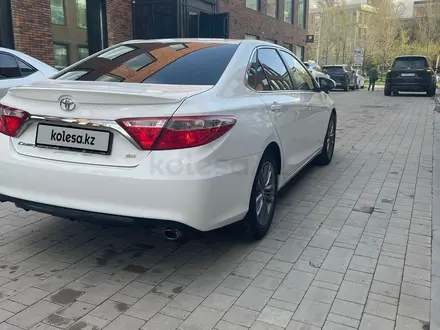 Toyota Camry 2016 года за 9 800 000 тг. в Алматы – фото 4